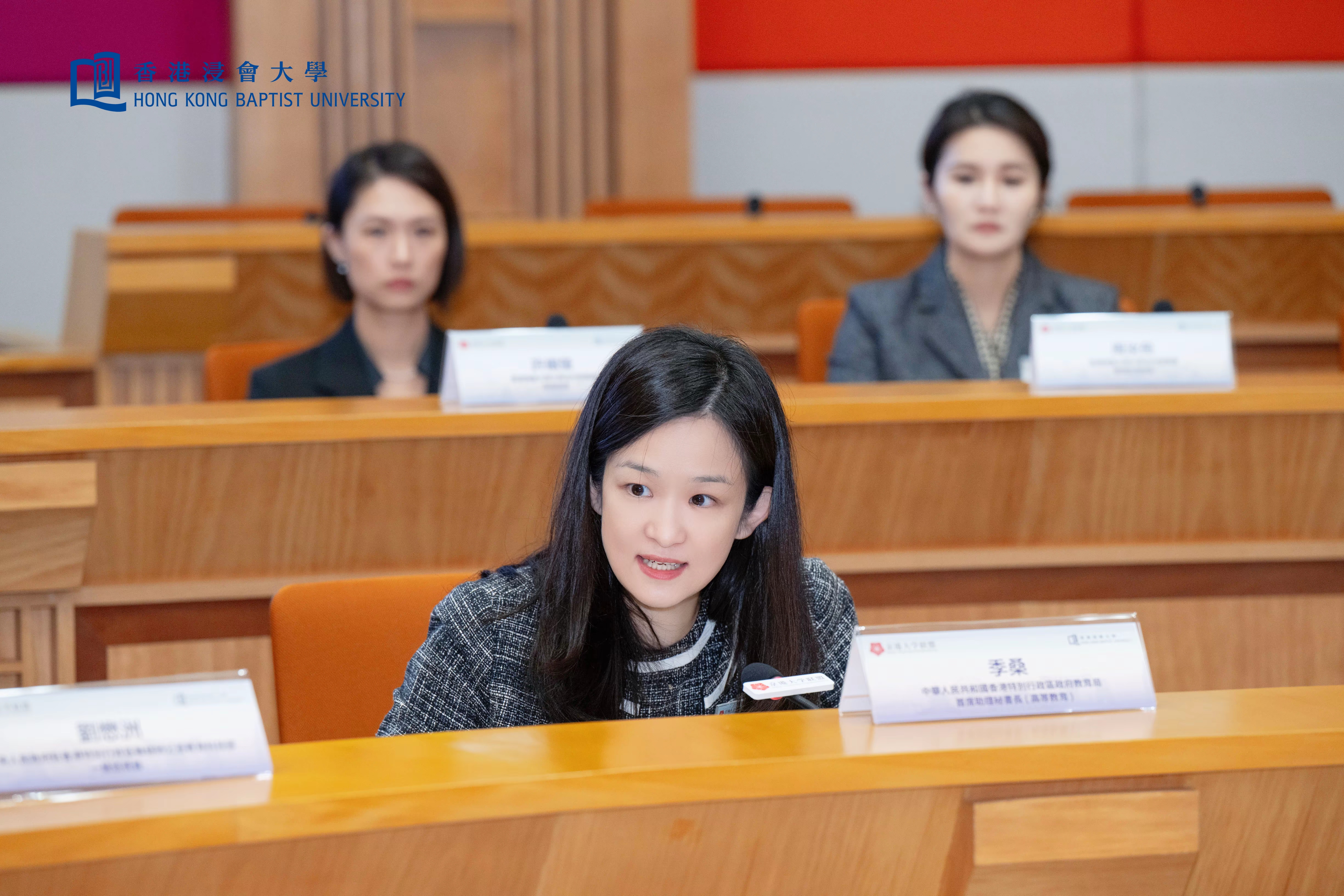 香港特别行政区政府教育局首席助理秘书长季桑致辞