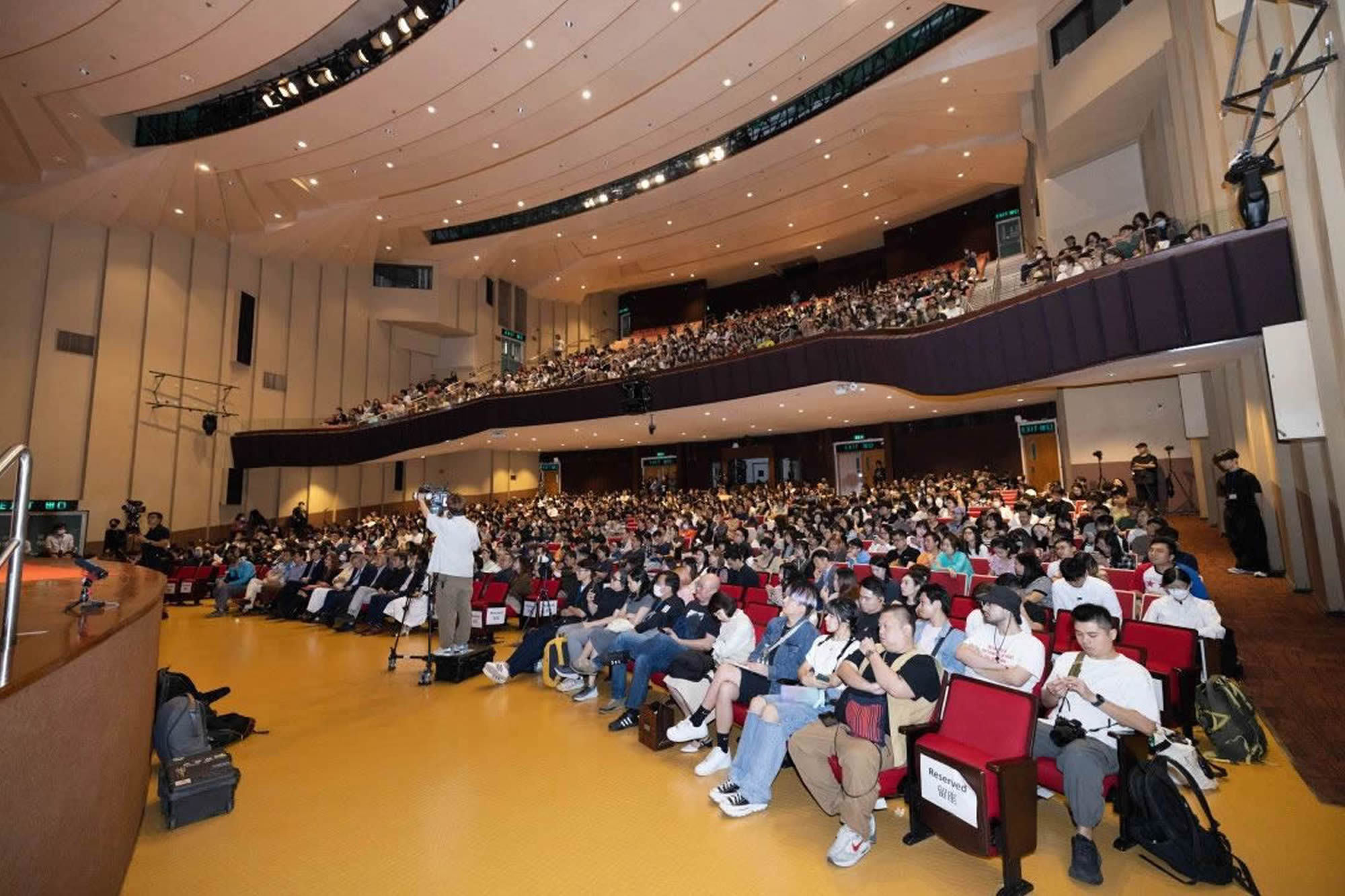 Presents class held at HKBU Academy